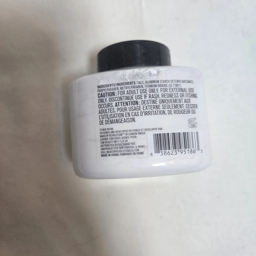 Revolution Luxury Baking Powder - Ghost White